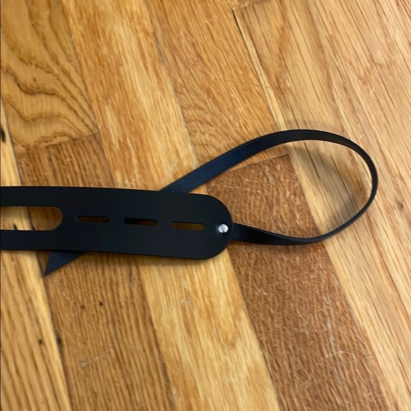 VINTAGE HELMUT LANG BLACK Matte CALF LEATHER BELT WITH LOOP DETAIL.
